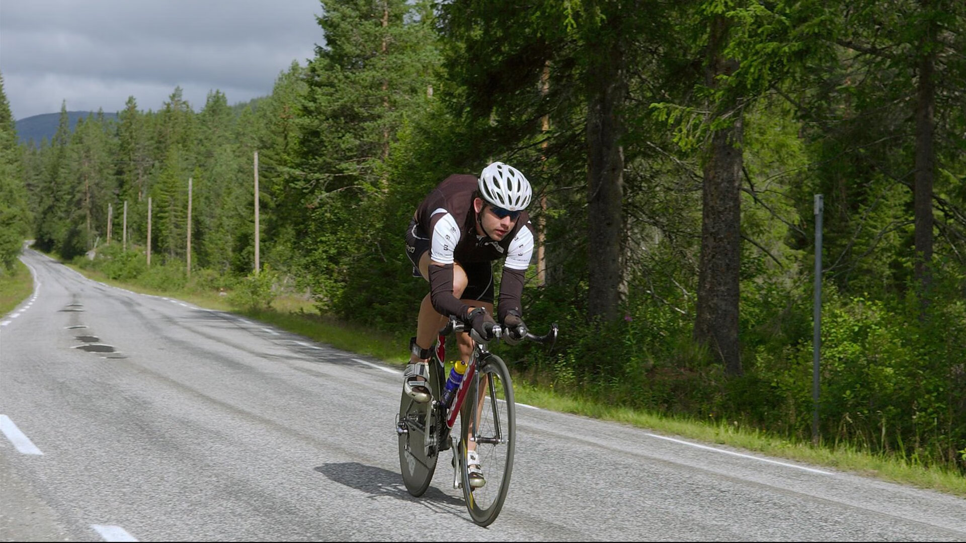 普劳德带动英国短距离蝶泳复兴,普劳德游泳